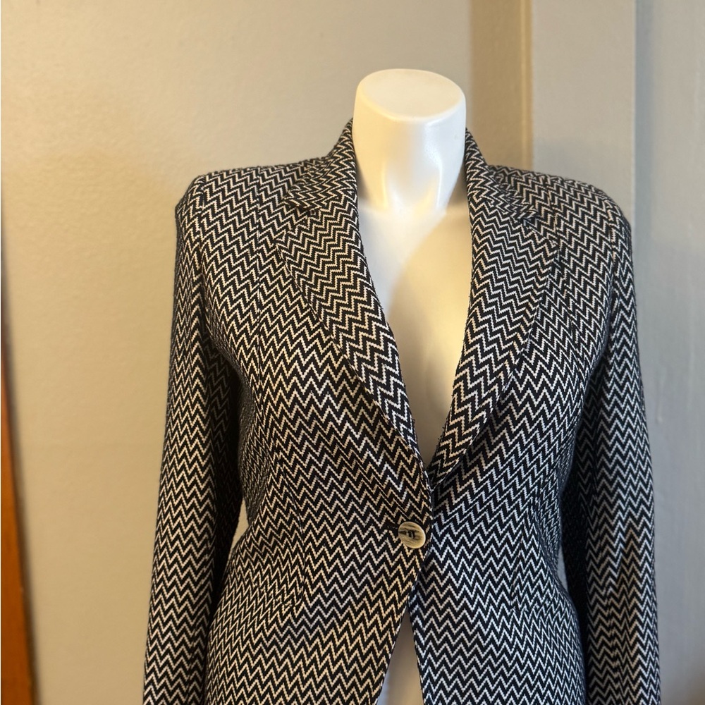 Jones New York Blue and White Zigzag Blazer